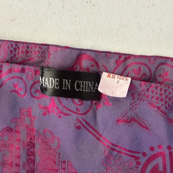 Purple & Pink 100% Silk Jacquard Wrap / Scarf – 55” x 10.5” - Picture 3 of 4